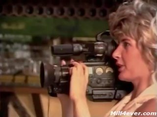 Retro milf v analno scene